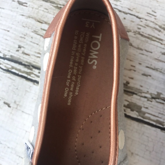 Girl’s Polka Dot Toms Size 3Y - Picture 3 of 5